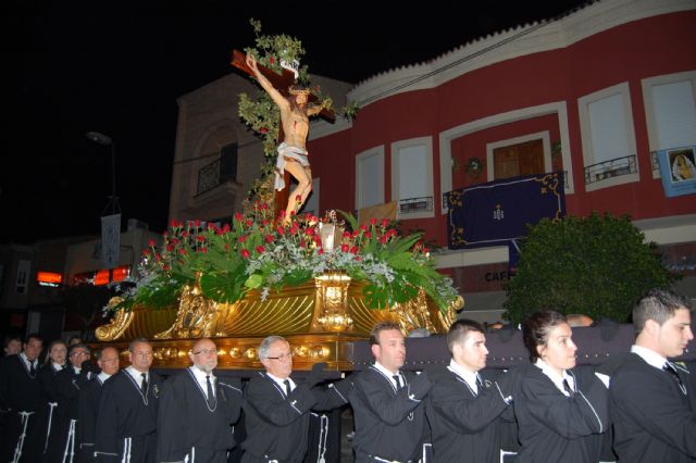 El Santísimo Cristo Crucificado lleno de solemnidad las calles torreñas - 3, Foto 3
