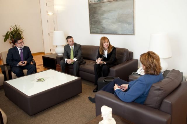 La alcaldesa recibe a la nueva directora ejecutiva de GDF Suez Energía - 1, Foto 1