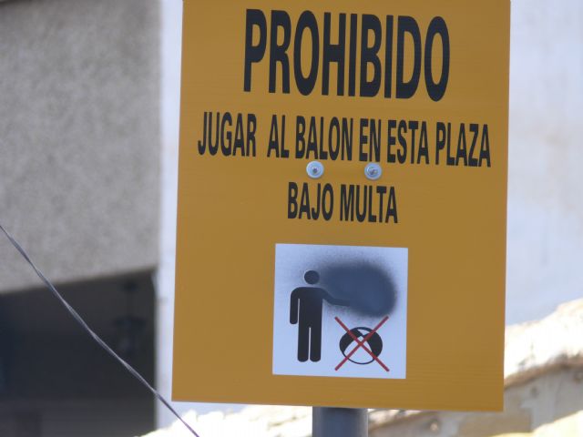 El Grupo Municipal Socialista pide al Equipo de Gobierno que habilite zonas en los barrios de Águilas para que los niños puedan jugar a la pelota - 1, Foto 1