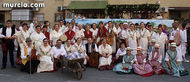 El grupo de Coros y Danzas Ciudad de Totana promocionó una vez más a la ciudad de Totana en el Bando de la Huerta, Foto 1