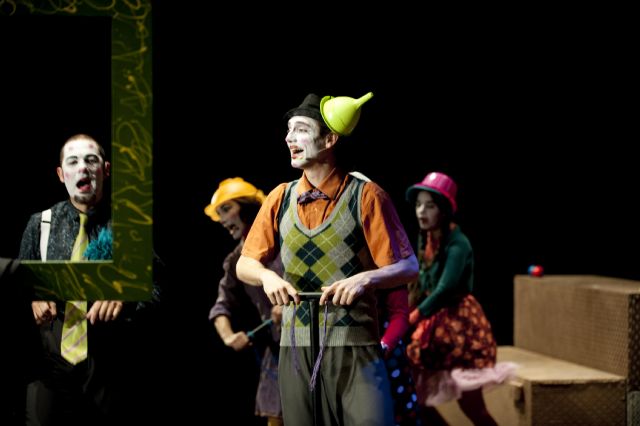 Las normas de seguridad vial, de la mano de cuatro payasos - 4, Foto 4