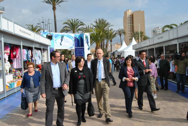 La Feria Outlet de Santiago de la Ribera atrajo a 28.000 visitantes - 1, Foto 1