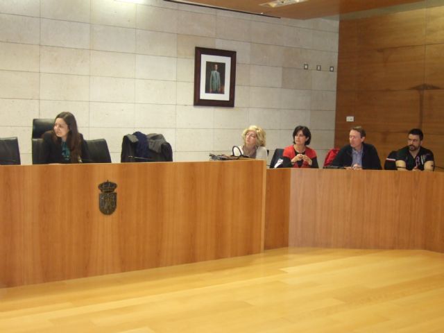 Comienza a trabajar la Mesa Permanente por el Empleo y el Desarrollo Económico del Municipio, Foto 1