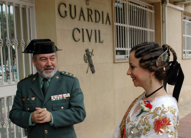 La Reina de la Huerta 2012 y sus damas de honor visitan las instalaciones de la Guardia Civil de Murcia - 2