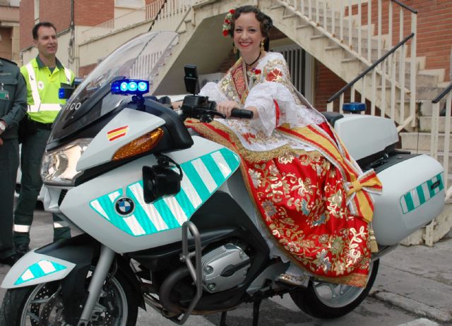 La Reina de la Huerta 2012 y sus damas de honor visitan las instalaciones de la Guardia Civil de Murcia - 3