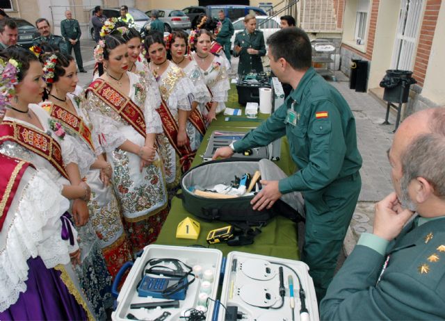 La Reina de la Huerta 2012 y sus damas de honor visitan las instalaciones de la Guardia Civil de Murcia - 6