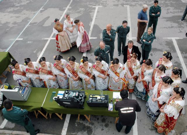 La Reina de la Huerta 2012 y sus damas de honor visitan las instalaciones de la Guardia Civil de Murcia - 7