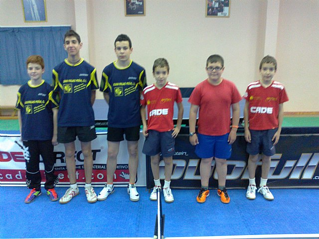 Tenis de Mesa. Club Totana T.M. 2ª nacional: C.D. Huetor Vega 4 -- 3 Peña Barcelonista de Yotana, Foto 1