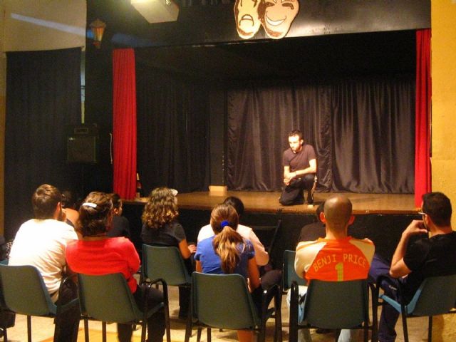 El actor José Gabriel Campos dio una clase magistral sobre Comedia del Arte - 1, Foto 1