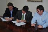 El Ayuntamiento firma el convenio anual con los comerciantes y asume la inversión necesaria para la Feria Outlet