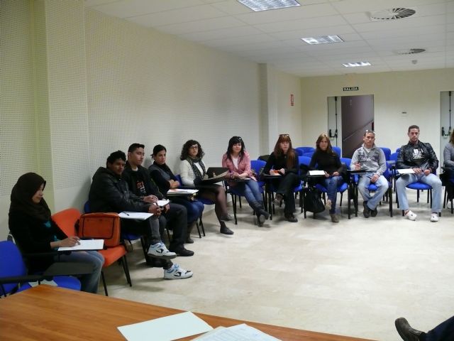 La Concejalía de Servicios Sociales, forma a 25 jóvenes, como monitores/as de ocio y tiempo libre - 2, Foto 2