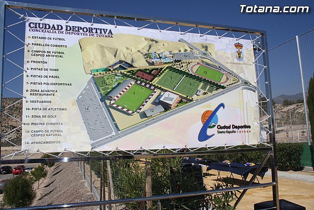 La alcaldesa propondrá en el próximo Pleno ordinario que la Ciudad Deportiva Sierra Espuña de Totana pase a denominarse Valverde Reina, Foto 1