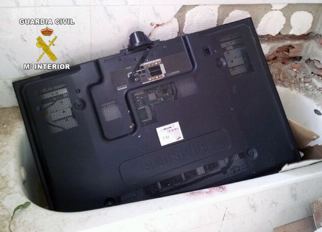 La Guardia Civil detiene a una persona por un violento robo en una vivienda de Mula - 3, Foto 3