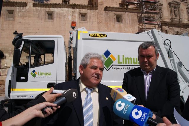 Nuevo recolector de basuras para los barrios altos - 1, Foto 1