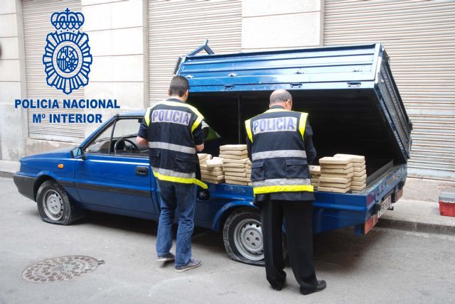 La Policía Nacional intercepta un vehículo con 72 kilogramos de cocaína ocultos en su interior - 2, Foto 2
