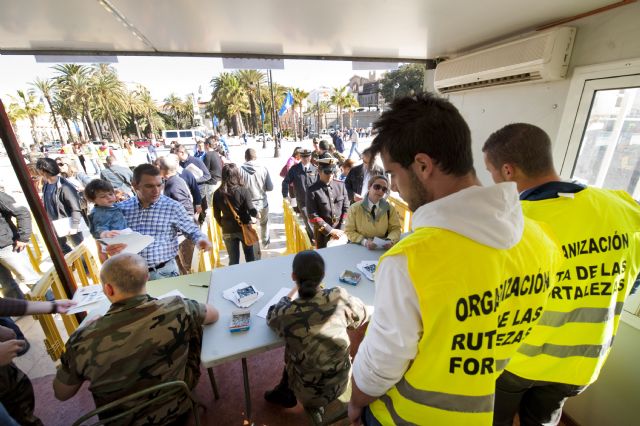 Primeras colas para recoger los dorsales de la III Ruta de las Fortalezas - 1, Foto 1