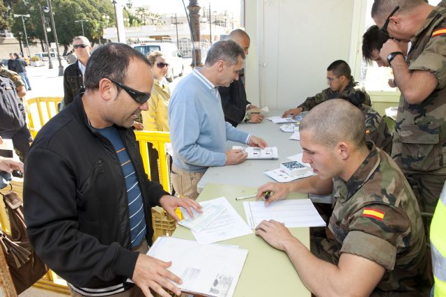 Primeras colas para recoger los dorsales de la III Ruta de las Fortalezas - 3, Foto 3