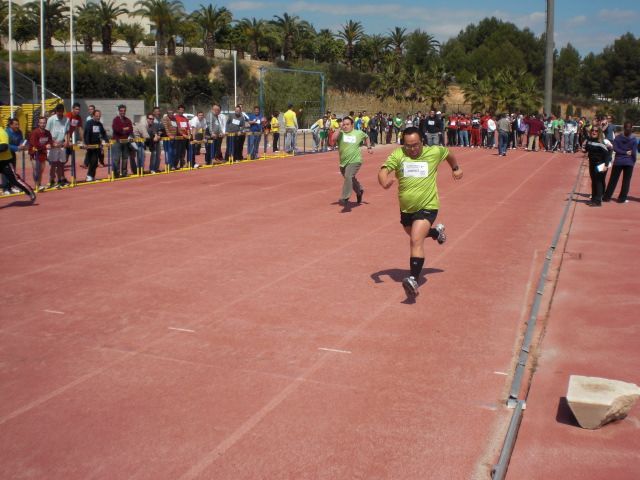 El Centro de Día José Moya Trilla participa en el Campeonato Regional de Atletismo, Foto 1