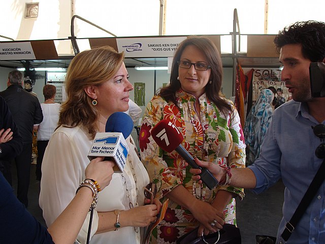 La I Feria de Asociaciones muestra diferentes formas de participar en	la sociedad pinatarense - 1, Foto 1