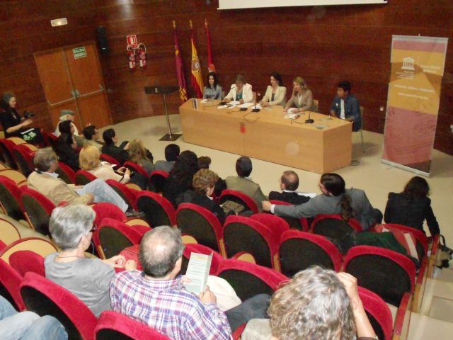 Dos alumnos del IES Miguel Espinosa publican un libro - 3, Foto 3