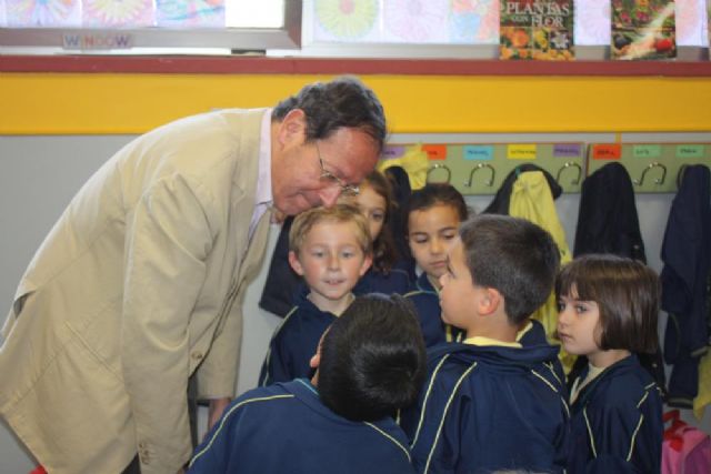 El Alcalde se suma al XV maratón de lectura del Colegio Antonio de Nebrija dedicado al deporte - 2, Foto 2