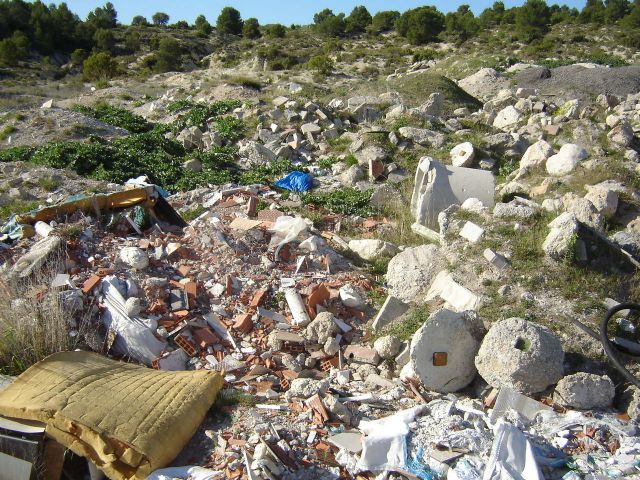 PSOE: El Concejal de Urbanismo miente descaradamente cuando afirma que los terrenos destinados al futuro campo de futbol han estado cedidos a la UTE Caravaca hasta hace unas semanas - 2, Foto 2