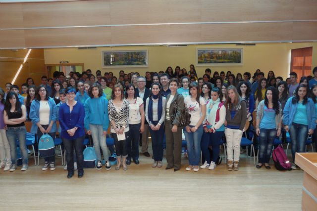 El Alcalde de Molina de Segura recibe a los participantes en el encuentro de coros del Programa ARCE, coordinado por el I.E.S. Cañada de las Eras - 1, Foto 1
