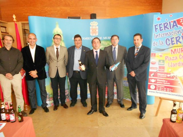La III Feria Internacional de la Cerveza de Murcia ofrece este año la posibilidad de elaborar esta bebida de forma casera - 2, Foto 2