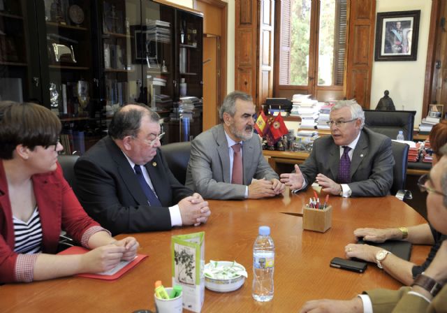 González Tovar dice que el PSOE no admitirá rebaja en la financiación y calidad de la Universidad de Murcia - 3, Foto 3