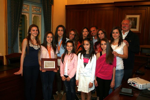 El Ayuntamiento homenajea a la campeona y subcampeona de España de gimnasia rítmica - 2, Foto 2