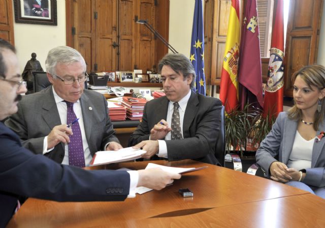 La Universidad de Murcia fortalece la colaboración con la Fundación Cristóbal Gabarrón - 1, Foto 1