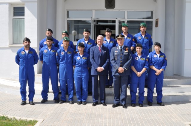 Valcárcel elogia el alto grado de preparación y la profesionalidad del personal militar de la Base Aérea de Alcantarilla - 4, Foto 4