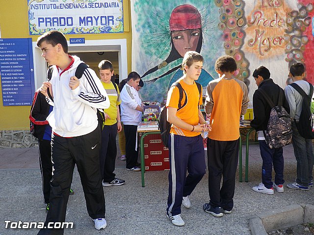 Autoridades municipales conocen las actividades de la semana cultural del IES 