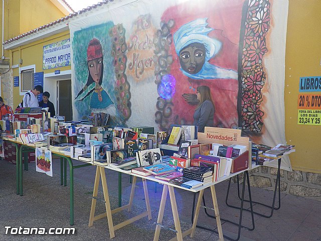 Autoridades municipales conocen las actividades de la semana cultural del IES 