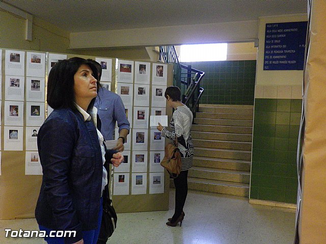 Autoridades municipales conocen las actividades de la semana cultural del IES 