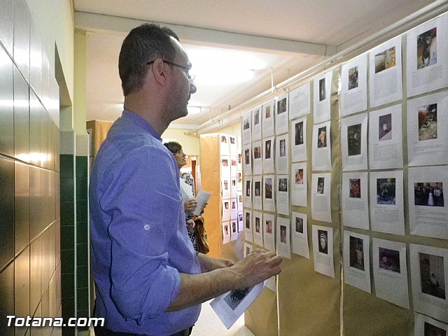 Autoridades municipales conocen las actividades de la semana cultural del IES 