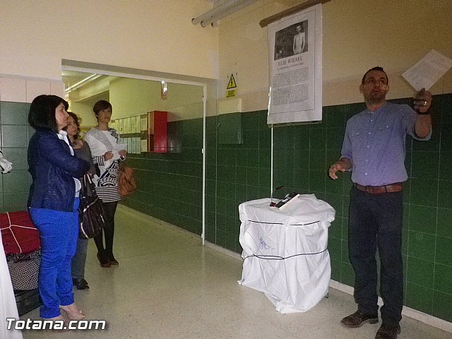 Autoridades municipales conocen las actividades de la semana cultural del IES 