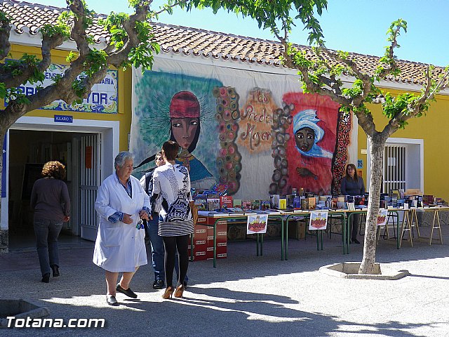 Autoridades municipales conocen las actividades de la semana cultural del IES 