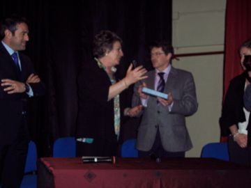 El Alcalde de Lorca recibe el premio a la solidaridad que entrega anualmente el instituto Mariano Baquero - 1, Foto 1