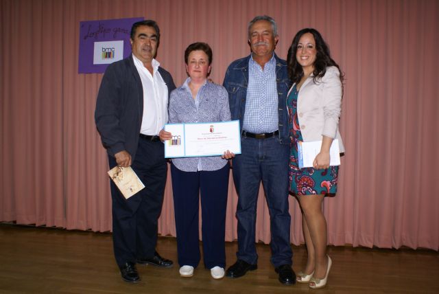 Mujer se escribe con mayúsculas - 1, Foto 1