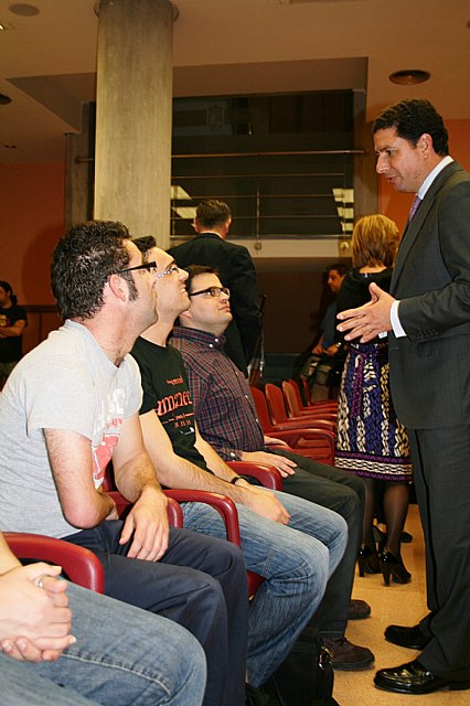 Personas con discapacidad harán prácticas formativas en la Consejería de Obras Públicas y Ordenación del Territorio - 2, Foto 2