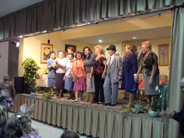 Los mayores preparan un ciclo de teatro en San José Obrero - 2, Foto 2