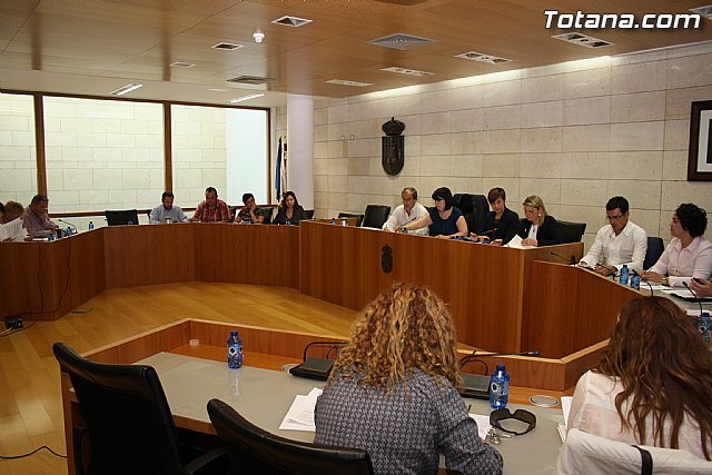 The House approved the City Sports Totana be called "Valverde Queen", Foto 1
