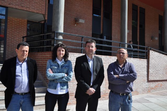 PSOE, IU, UPyD y C'S piden a la Fiscalía un pronunciamiento rápido sobre la polémica gasolinera autorizada por Contreras en Altorreal - 1, Foto 1