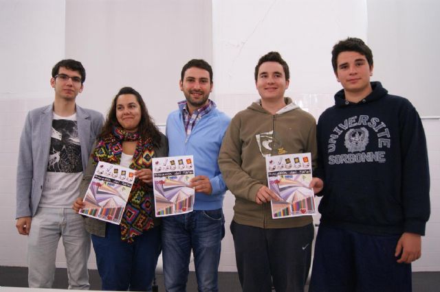 Un millar de jóvenes lorquinos recorrerán la Corredera este viernes con la Procesión de Papel - 1, Foto 1