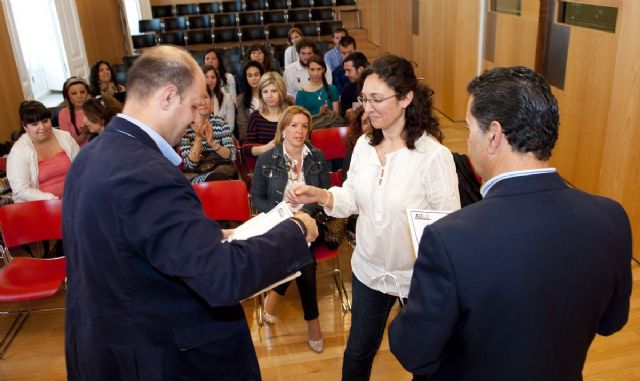 Trece alumnos del curso de Dinamización Infantil harán prácticas en empresas - 3, Foto 3