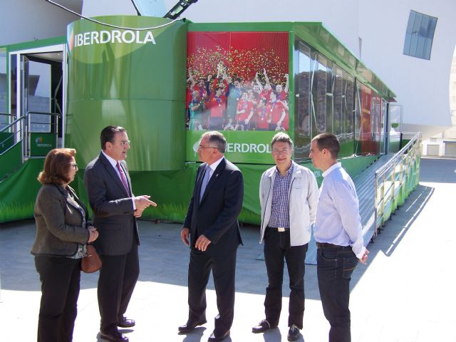 Águilas acoge la exposición itinerante de Iberdrola La Energía de La Roja - 1, Foto 1