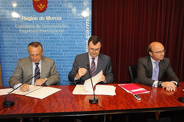 Comunidad y Cruz Roja fomentan el emprendimiento y la creación de empresas entre colectivos con dificultades de inserción laboral - 2, Foto 2