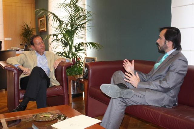 Los ingenieros industriales ofrecen su colaboración para agilizar las licencias de apertura - 1, Foto 1