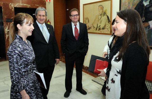 Más de 2.600 escolares visitan este curso el Acuario de la Universidad de Murcia - 1, Foto 1